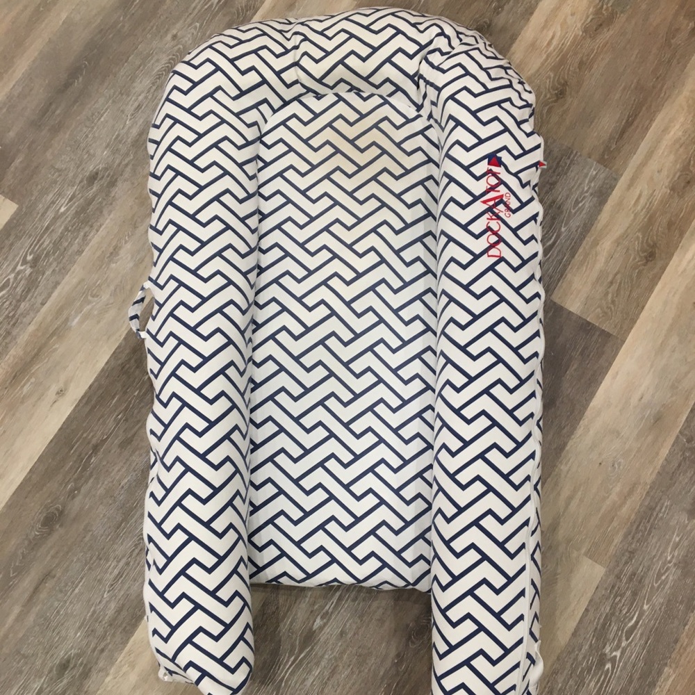 Dockatot Grand
